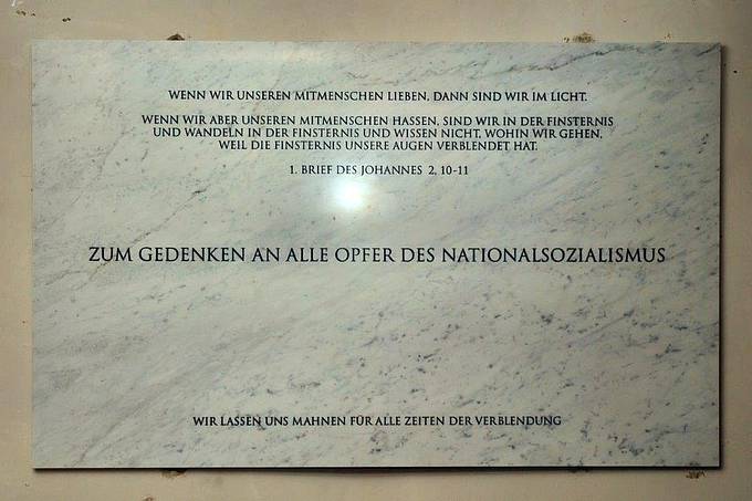 Die neue Gedenktafel in der Wiener Innenstadtkirche (Foto: Istler)