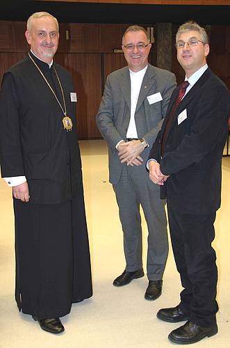 Metropolit Emmanuel mit dem Württemberger Bischof July und Landessuperintendent Hennefeld (v.l.)