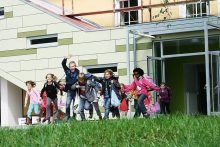 Die bilinguale Klasse ermöglicht englischsprachigen und österreichischen Kindern einen gemeinsamen Unterricht. Foto: Diakonie Kärnten