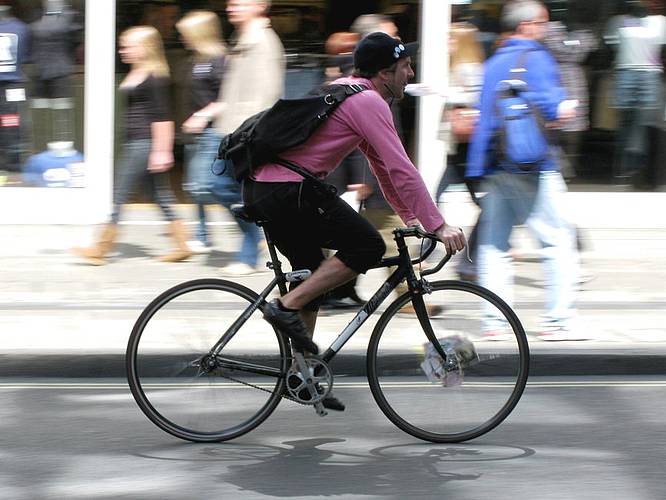 Österreichweit haben sich 15.700 Menschen an der Aktion "Autofasten" beteiligt und sind verstärkt auf das Fahrrad als Fortbewegungsmittel umgestiegen. Foto: wikimedia/ProfDEH