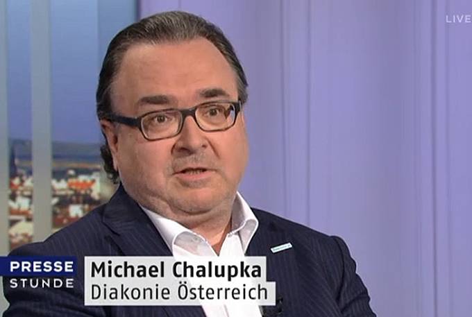 Diakonie-Direktor Michael Chalupka präsentierte in der ORF-Pressestunde seine Idee der "humanitären Visa", um Flüchtlingen einen legalen Zugang nach Europa zu ermöglichen. (Foto: Screenshot)