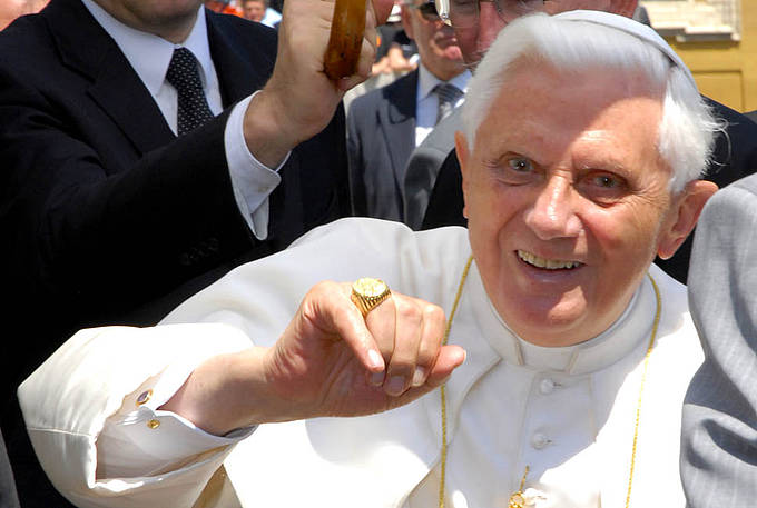 Benedikt XVI. hatte am Montag, 11. Februar in Rom vor Kardinälen völlig überraschend seinen Rücktritt zum 28. Februar angekündigt. Der 85-Jährige verwies darauf, dass ihm inzwischen die Kraft für die Aufgaben des Papstes fehle. (Foto: epdÖ/M.Uschmann)