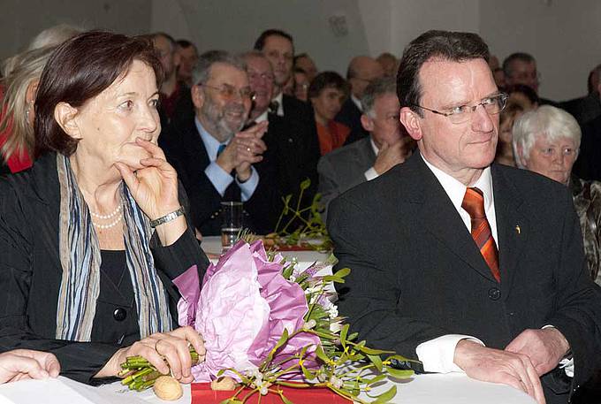 Der frühere evangelisch-lutherische Bischof Herwig Sturm, im Bild mit seiner Frau Gertrude, feiert am 15. August seinen 70. Geburtstag. (Foto: epd/M.Uschmann)