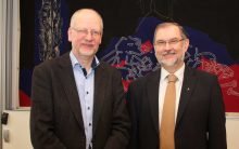 Jörg Barthel (Theologische Hochschule Reutlingen) und Superintendent Hermann Miklas beim Ökumenischen Wochenende 2016. (Foto: Rachl/suptur)
