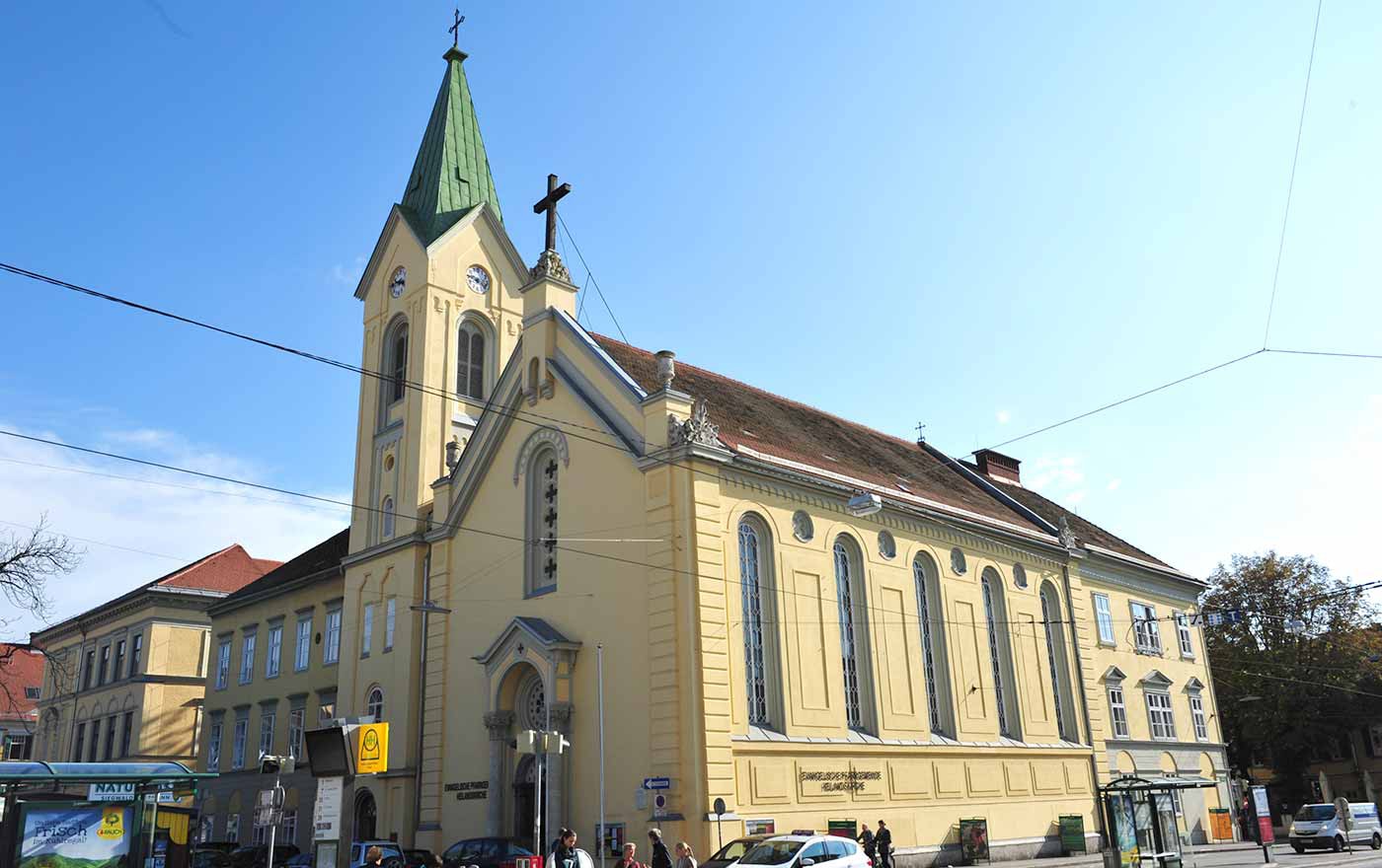 Die Kirchen in der Steiermark verurteilen die Hetzparolen gegen Asylwerber. Im Bild die Grazer Heilandskirche. (Foto: M. Uschmann)