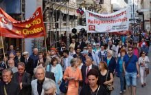 Zu einem Schweigemarsch für verfolgte Christen durch die Wiener Innenstadt hatte die österreichische Sektion von „Christian Solidarity International“ (CSI) am 10. Juni geladen. (Foto: CSI)