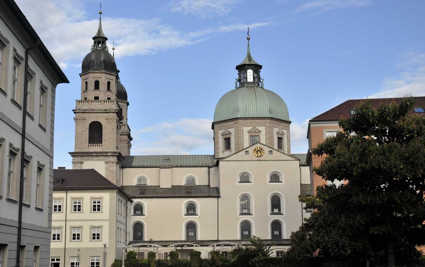 Den Abschluss bildet ein Ökumenischer Gottesdienst in der Innsbrucker Jesuitenkirche mit der früheren Superintendentin Luise Müller. (Foto: Wikipedia/ Haneburger)