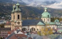 Am 2. Dezember wird Hermann Glettler im Innsbrucker Dom in sein Amt als Bischof der katholischen Diözese Innsbruck eingeführt. Foto: wikimedia/dnalor 01