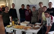 Schülerinnen und Schüler des BRG19 in Wien-Döbling sammelten mit einem Buffet Spenden für die Flüchtlingsarbeit von Kirchen im Bezirk. Foto: BRG19/Walter Pobaschnig
