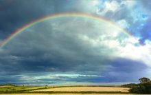 "Der Regenbogen, wann immer wir ihn sehen, ist ein doppeltes Zeichen. Er mahnt uns, auf die Erde zu achten, und er gibt Hoffnung, dass wir die Rettung der Welt vor der drohenden Klimakatastrophe noch schaffen können." Foto:: pixabay