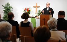 Hilfe ist Christusbegegnung. Michael Chalupka bei seinem ersten Gottesdienst als Bischof in Windischgarsten. Foto: epd/Uschmann