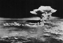 Wie viele Menschen genau durch die Atombomben ums Leben gekommen sind ist unklar, es waren aber jedenfalls mehrere 100.000. Foto: wikimedia/commons