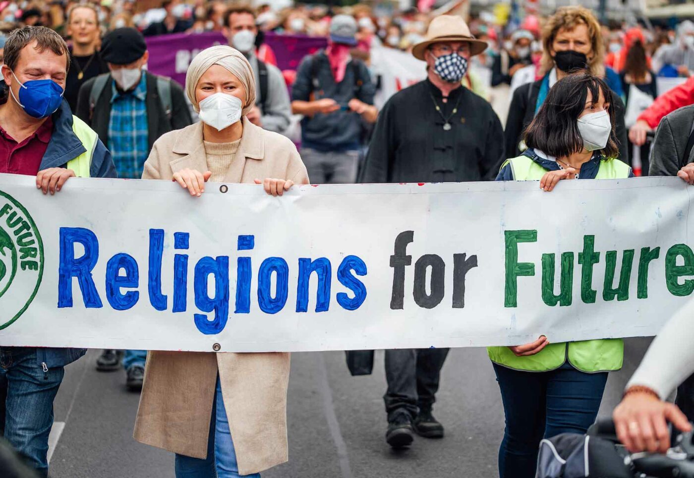 Die Religions for Future beteiligen sich am Demonstrationszug der Fridays for-Future in Wien. Foto: wikimedia/Ivan Radic/cc by sa 2.0