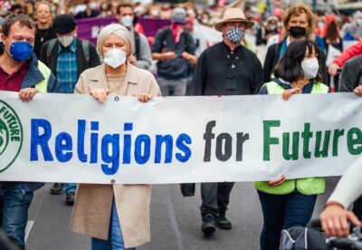 Die Religions for Future beteiligen sich am Demonstrationszug der Fridays for-Future in Wien. Foto: wikimedia/Ivan Radic/cc by sa 2.0