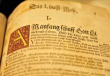 Bereits seit 500 Jahren prägt die Bibelübersetzung von Martin Luther unsere Sprache. (Foto: epd/M. Uschmann)