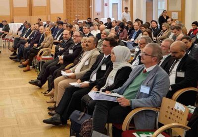 Vertreter*innen der Religionsgemeinschaften und Expert*innen aus dem Bereich des Religionsrechts diskutierten bei der Tagung in Wien über die Novellierungen des Islamgesetzes. (Foto: epd/Uschmann)