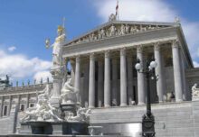 Nach mehrjähriger Restaurierung wurde das Parlament in Wien vor kurzem wiedereröffnet. (Foto: wikimedia/gryffindor)
