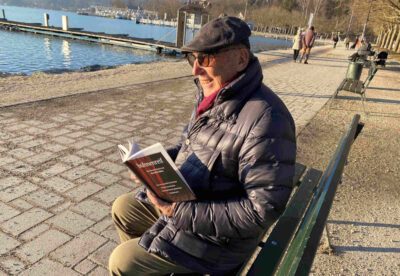 In seinem Buch „bühnenreif“ befasst sich Bernd Sibitz mit aktuellen Themen. (Foto: Ute Sibitz)