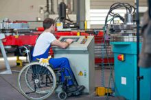 Mit der neuen Förderrichtlinie will der Bund die Inklusion von Menschen mit Behinderungen am ersten Arbeitsmarkt fördern. (Foto: Depositphotos / PantherMediaSeller)