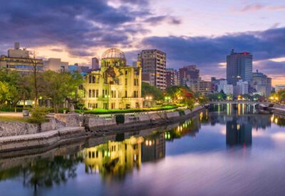 79 Jahre nach dem Atombombenabwurf auf Hiroshima ist die Stadt wieder aufgebaut. Die Wunden bleiben, die atomare Gefahr ist heute so groß wie schon lange nicht mehr. (Foto: Depositphotos/sepavone)